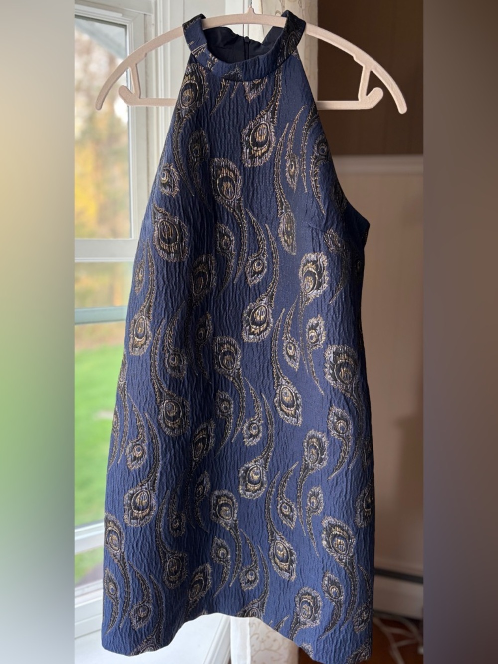 Trina Turk Navy & Gold Crinkle Textured Jacquard Halter Mini Dress Sz 8